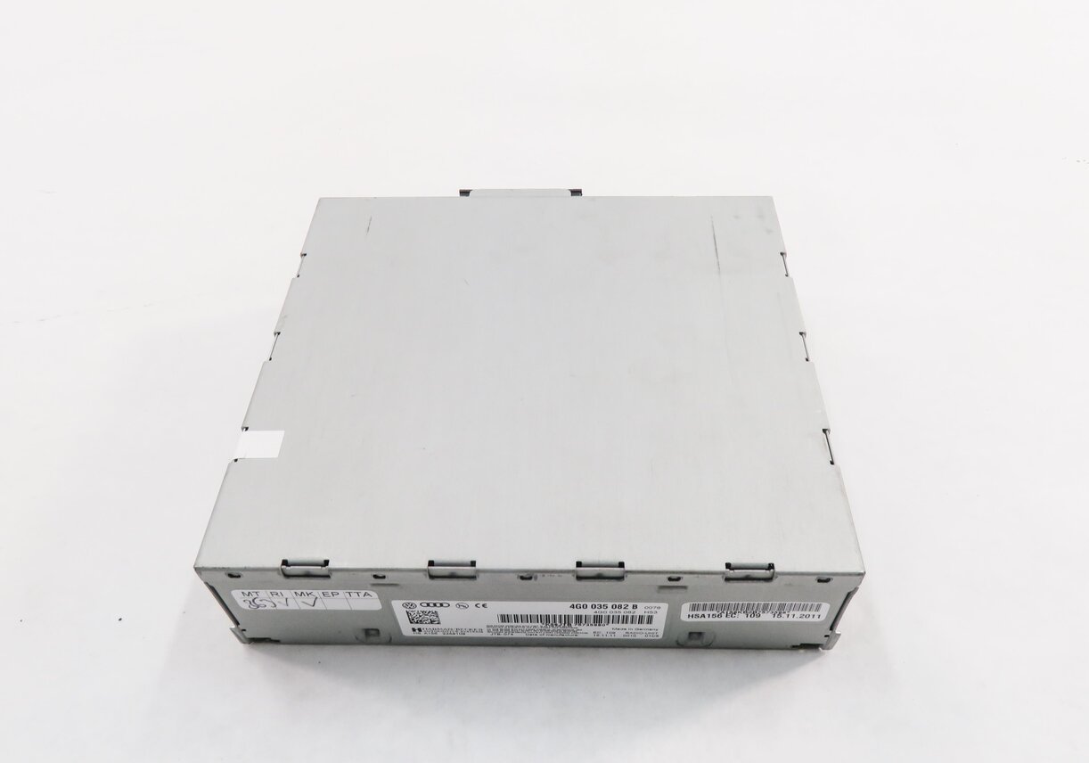 Thumbnail 2: 2012 AUDI Q7 (4L) AM/FM RADIO STEREO RECEIVER CONTROL MODULE (HARMAN BECKER)