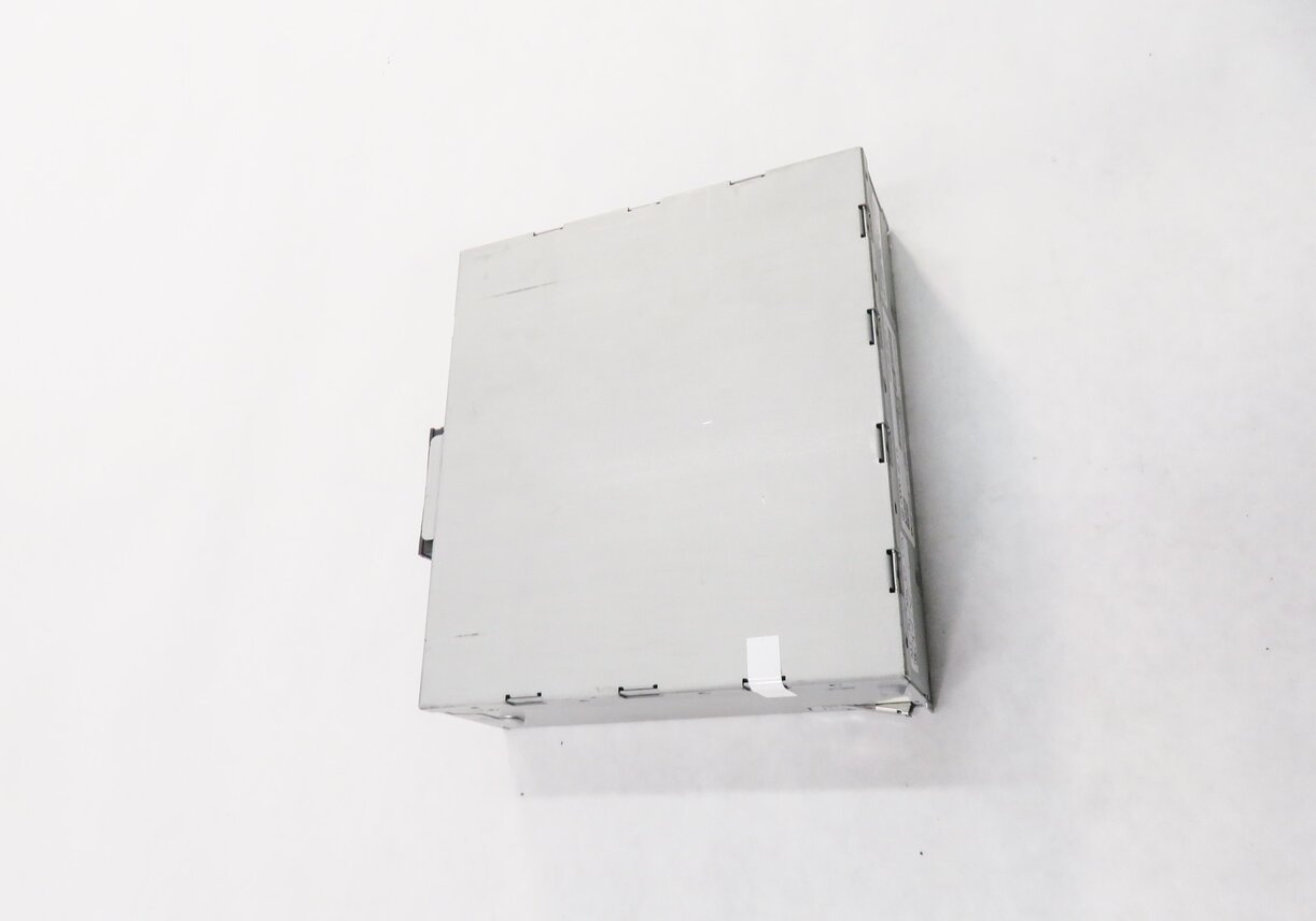 Thumbnail 3: 2012 AUDI Q7 (4L) AM/FM RADIO STEREO RECEIVER CONTROL MODULE (HARMAN BECKER)