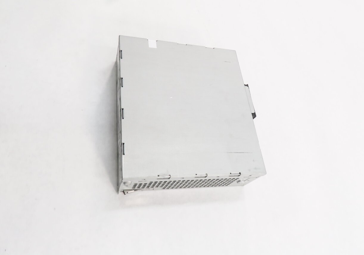 Thumbnail 4: 2012 AUDI Q7 (4L) AM/FM RADIO STEREO RECEIVER CONTROL MODULE (HARMAN BECKER)