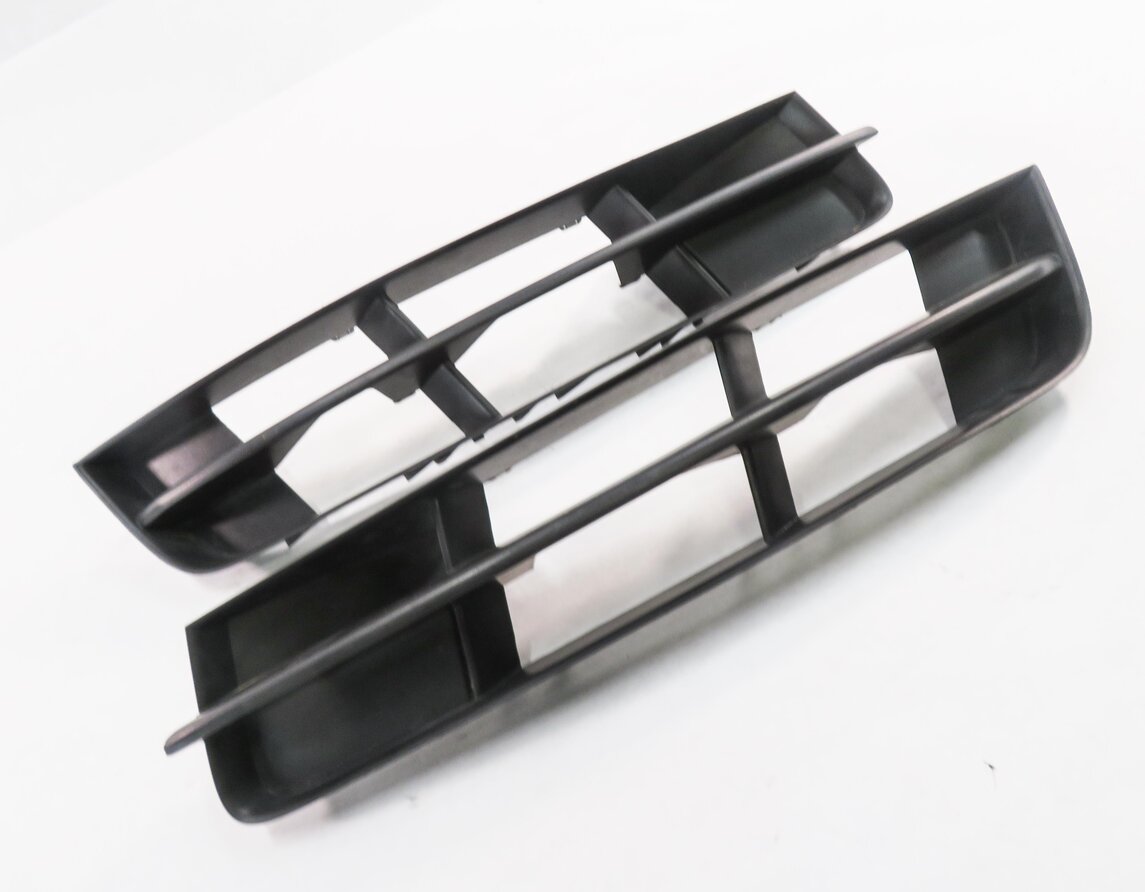 2012 AUDI Q7 (4L) FRONT LEFT & RIGHT LOWER BUMPER GRILLE TRIM SET-2