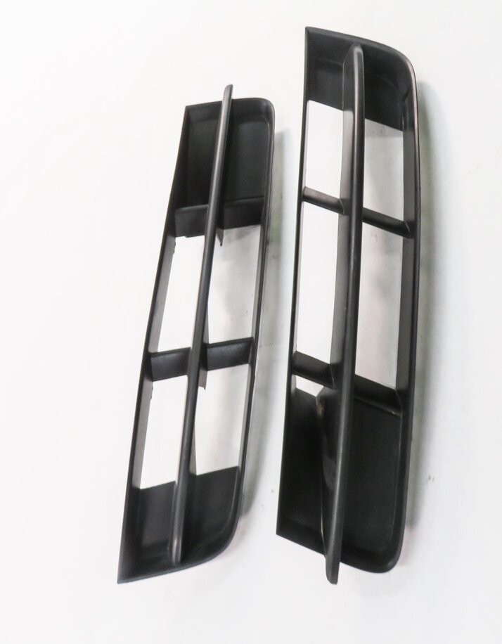 Thumbnail 3: 2012 AUDI Q7 (4L) FRONT LEFT & RIGHT LOWER BUMPER GRILLE TRIM SET-2