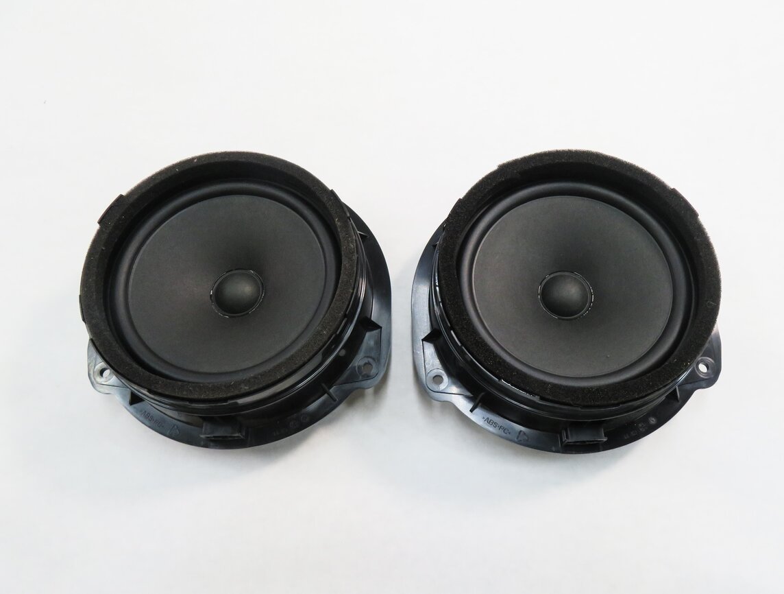 Thumbnail 8: 2018 AUDI A3 E-TRON (8VF) RADIO STEREO SUB SUBWOOFER TWEETER SPEAKER SET