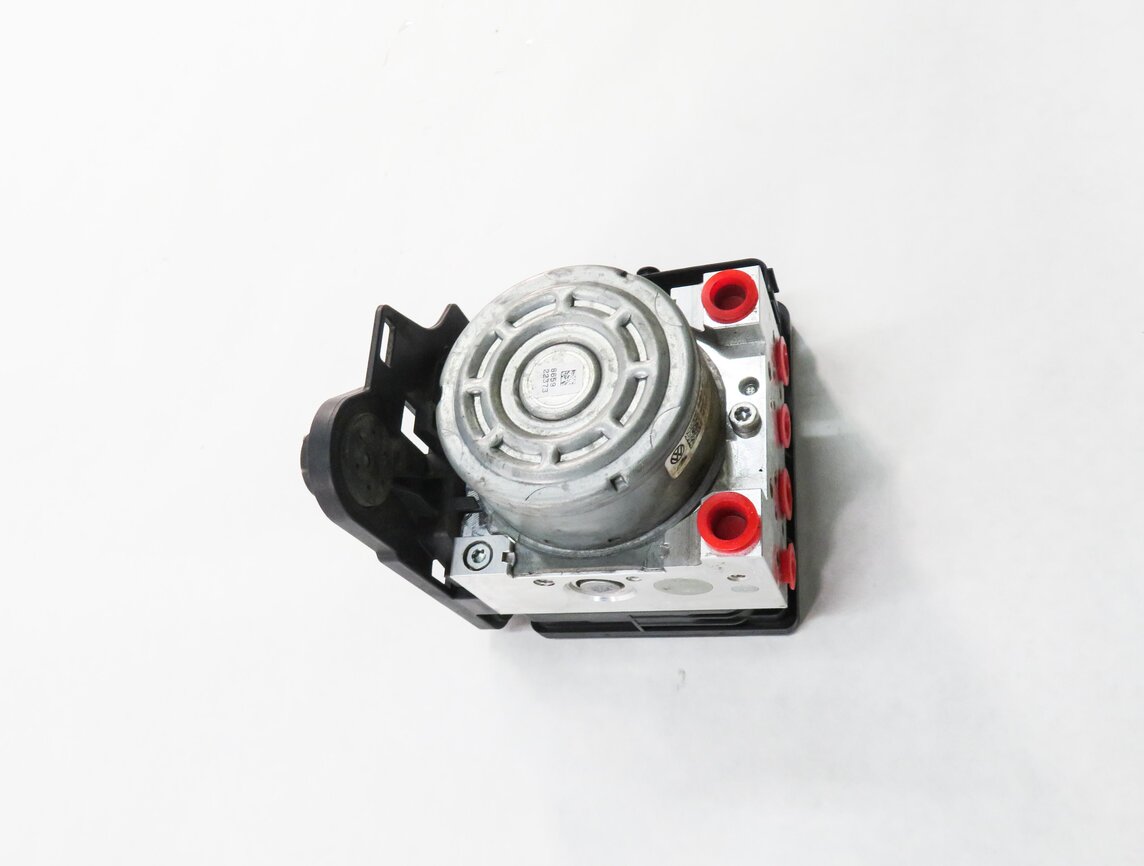 Thumbnail 3: 2016-2018 AUDI A3 E-TRON (8VF) ABS ANTI LOCK BRAKE PUMP w/ MODULE