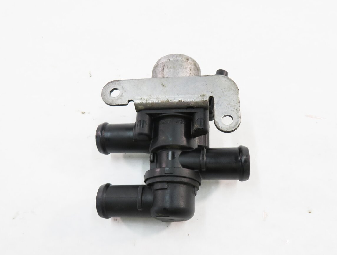 Thumbnail 6: 2018 AUDI A3 E-TRON (8VF) 1.4L HYBRID ENGINE - WATER COOLANT CONTROL VALVE