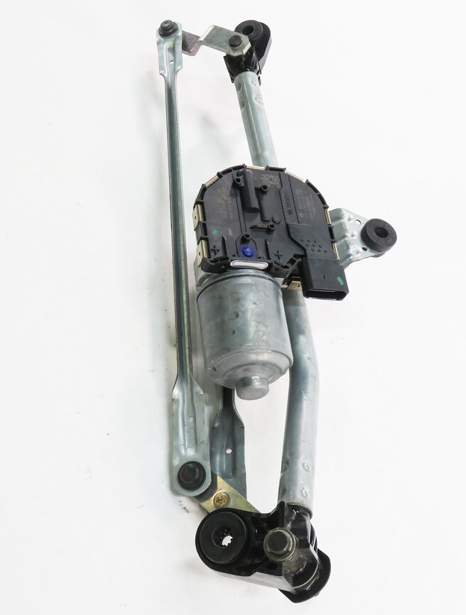 Thumbnail 3: 2016-2018 AUDI A3 E-TRON (8VF) FRONT WINDSHIELD WIPER MOTOR w/ LINKAGE