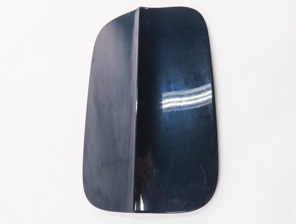 Thumbnail 2: 16-18 AUDI A3 E-TRON (8VF) FUEL TANK DOOR LID COVER TRIM (COSMOS BLUE METALLIC)
