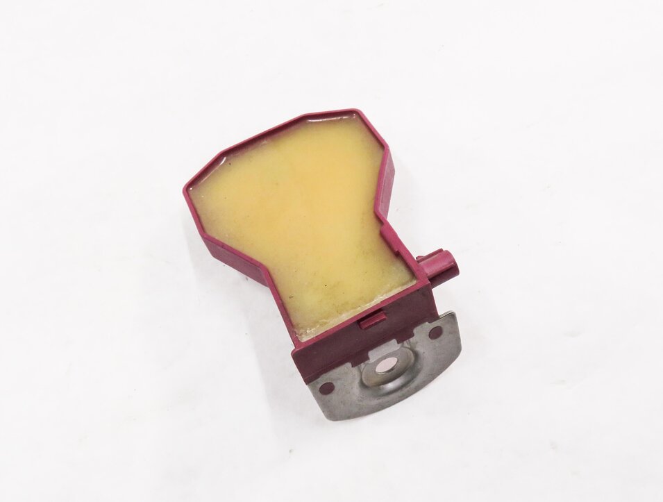 Thumbnail 2: 2018 AUDI A3 E-TRON (8VF) ANTENNA MODULE