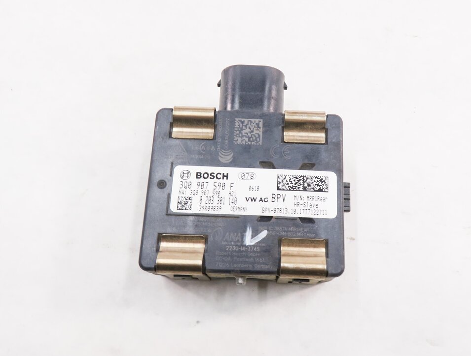 Thumbnail 2: 2018 AUDI A3 E-TRON (8VF) LANE KEEP ASSIST RADAR DISTANCE SENSOR MODULE (SLAVE)
