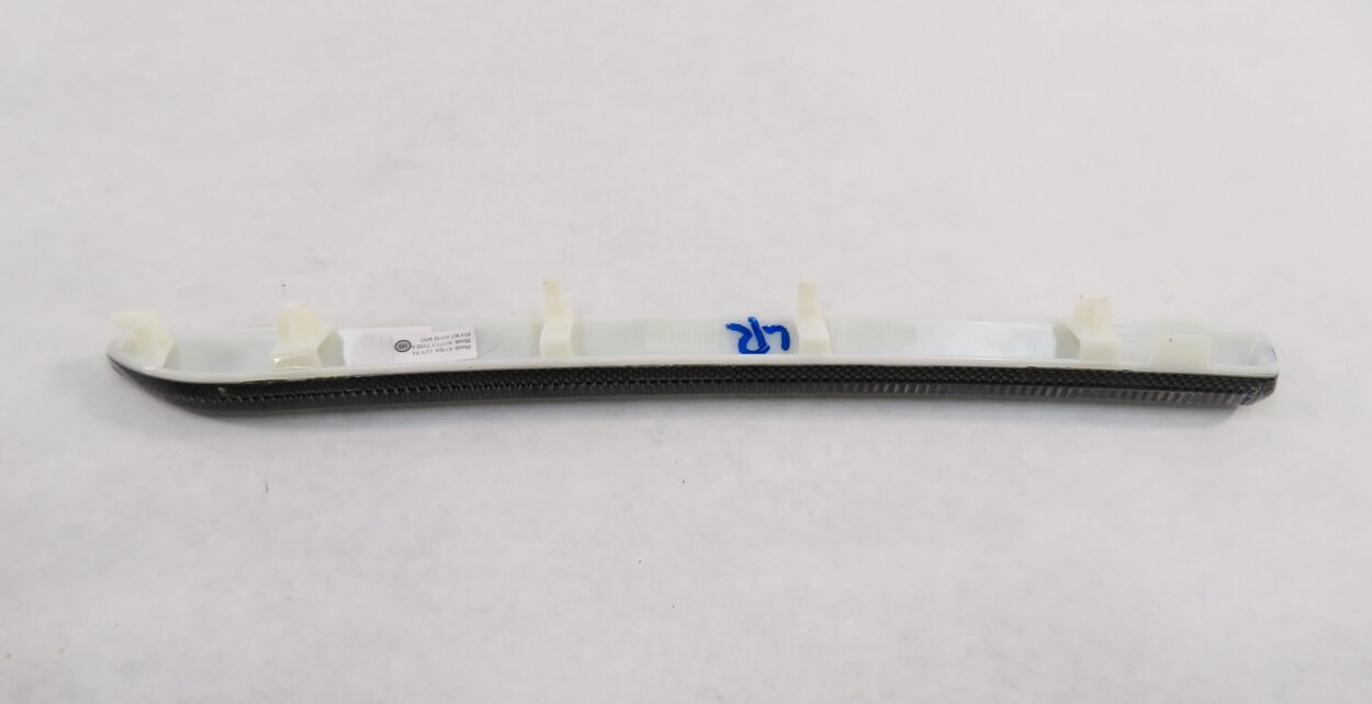 Thumbnail 4: 2018 AUDI A3 E-TRON (8VF) LEFT REAR DOOR PANEL TRIM STRIP (GRAY CROSSHATCH)