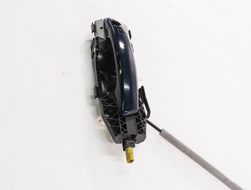 Thumbnail 3: 15-18 AUDI A3 S3 RS3 TT (8V MK3) LEFT FRONT DRIVER KEYLESS DOOR HANDLE (BLUE)