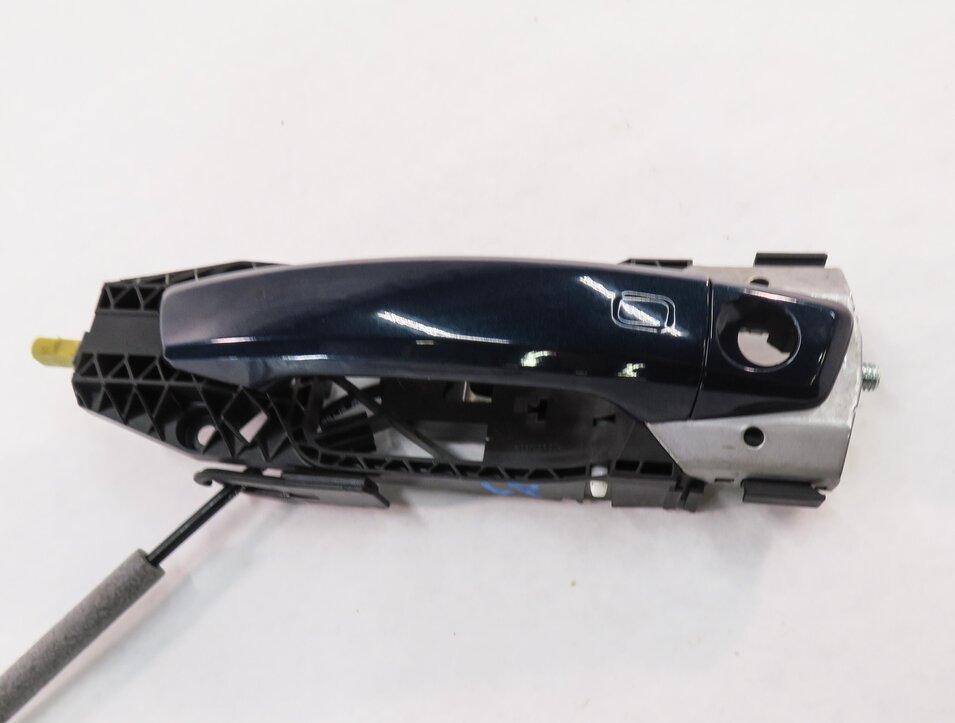 Thumbnail 5: 15-18 AUDI A3 S3 RS3 TT (8V MK3) LEFT FRONT DRIVER KEYLESS DOOR HANDLE (BLUE)