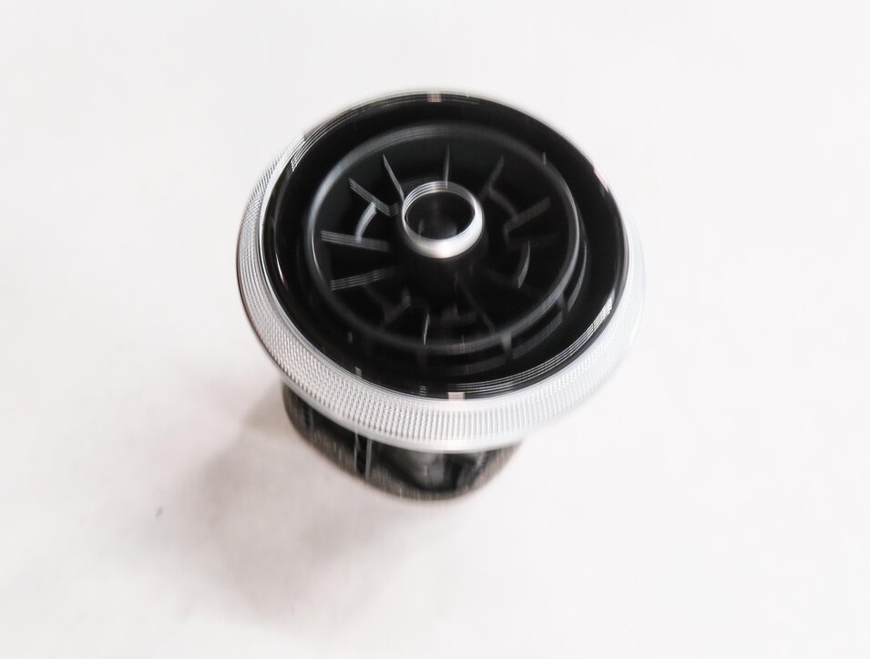 Thumbnail 4: 2018 AUDI A3 E-TRON (8VF) FRONT HEATER A/C AIR VENT