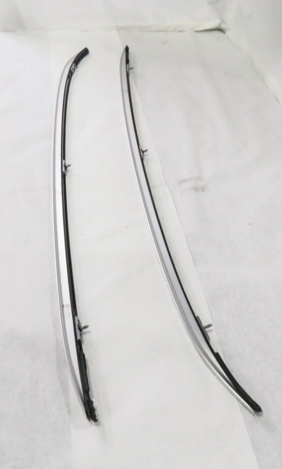 Thumbnail 3: 2016 BMW X1 (F48) LEFT & RIGHT ROOF RACK RAIL SET-2