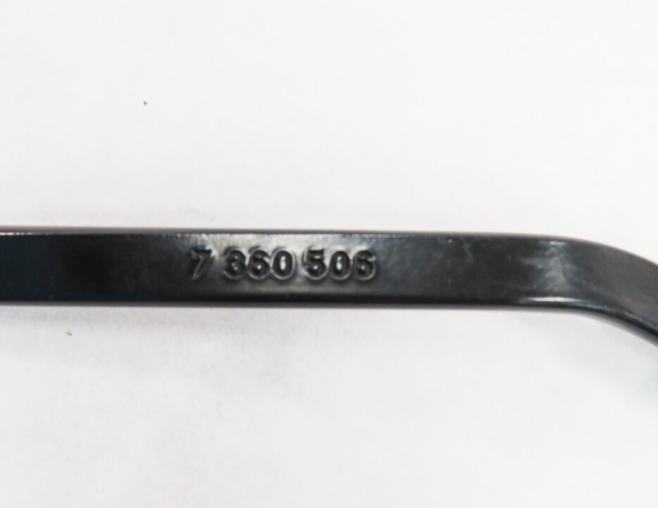 Thumbnail 6: 2016-2021 BMW X1 (F48) FRONT LEFT & RIGHT WINDSHIELD WIPER ARM SET-2