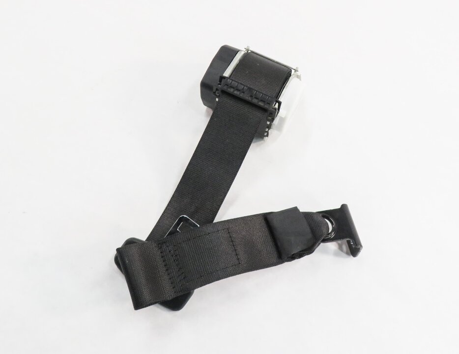 Thumbnail 1: 2016 BMW X1 (F48) REAR SEAT - RIGHT SEATBELT RETRACTOR (BLACK)