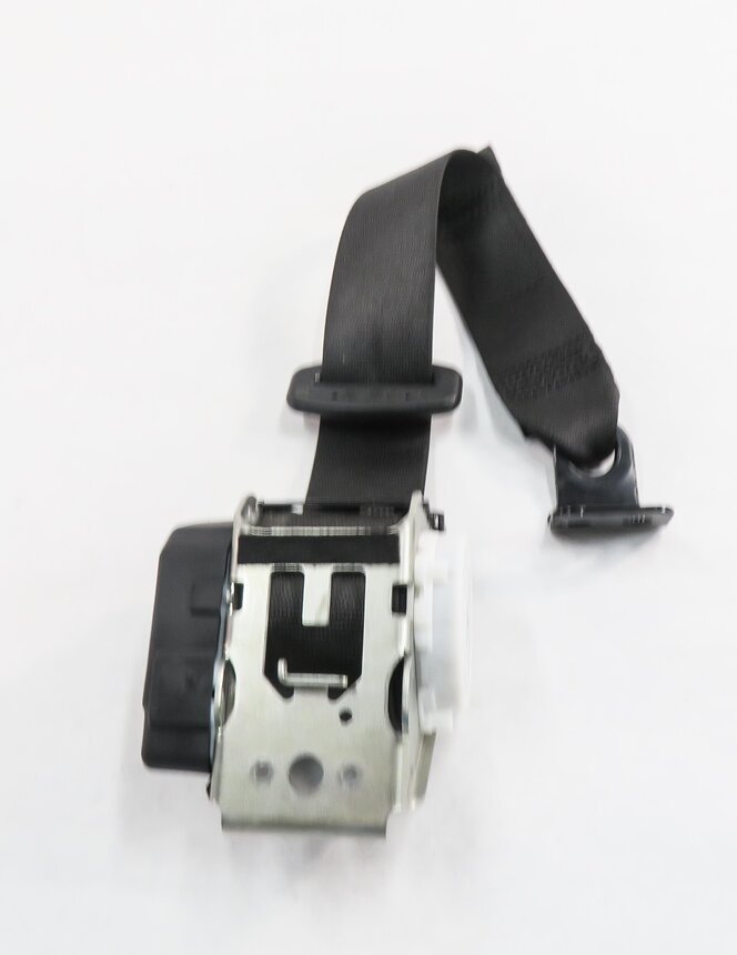 Thumbnail 5: 2016 BMW X1 (F48) REAR SEAT - RIGHT SEATBELT RETRACTOR (BLACK)