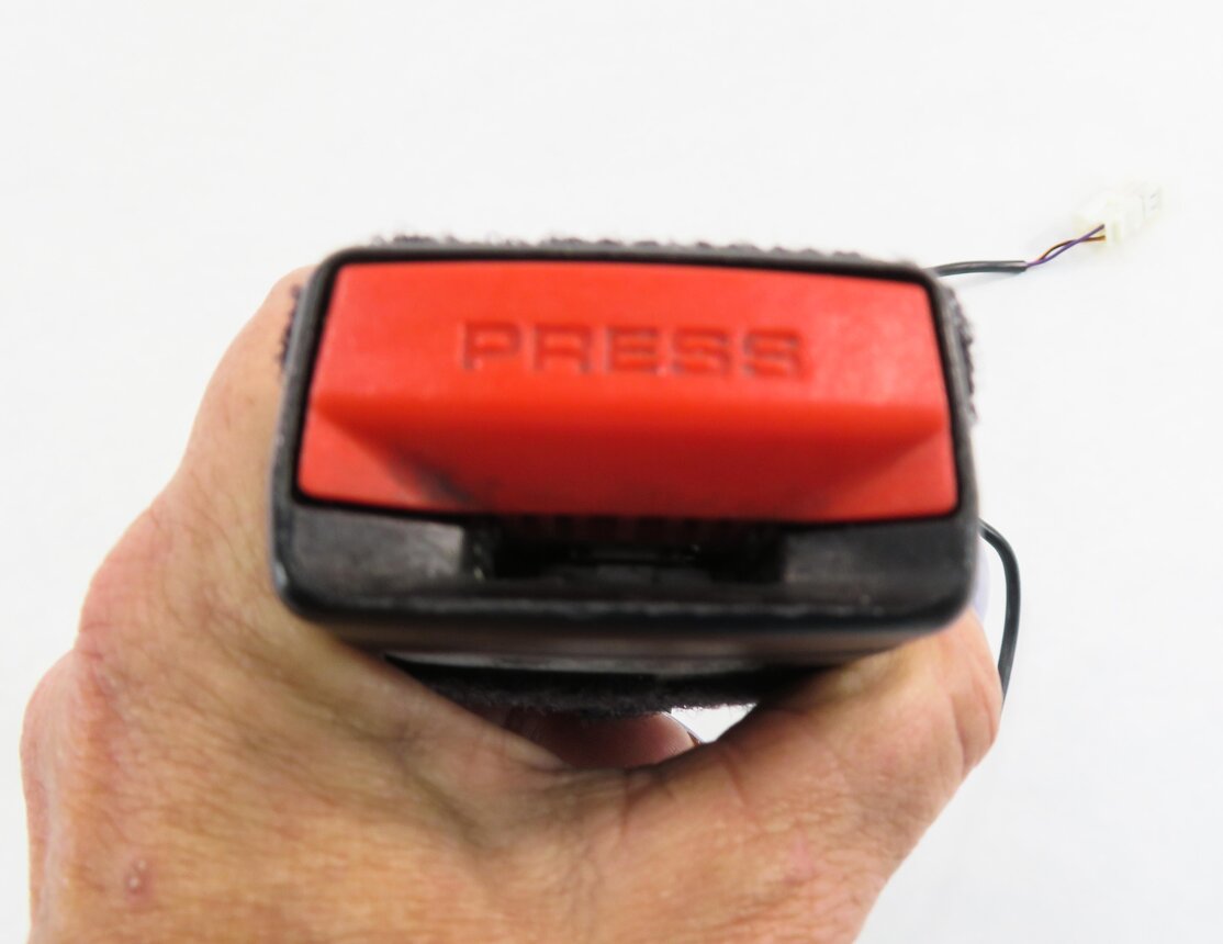 Thumbnail 6: 2014-2018 MINI COOPER / BMW X1 (F48) FRONT SEATBELT BUCKLE RECIEVER (FITS L & R)