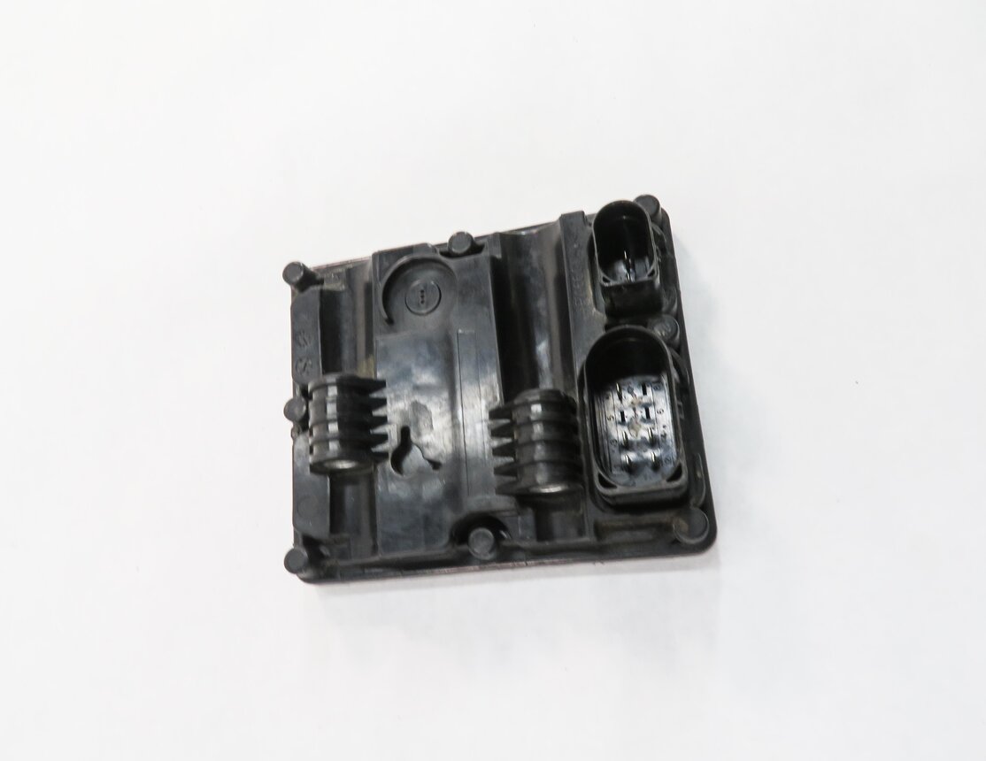 Thumbnail 3: 2016 BMW X1 (F48) REAR DIFFERENTIAL CONTROL MODULE
