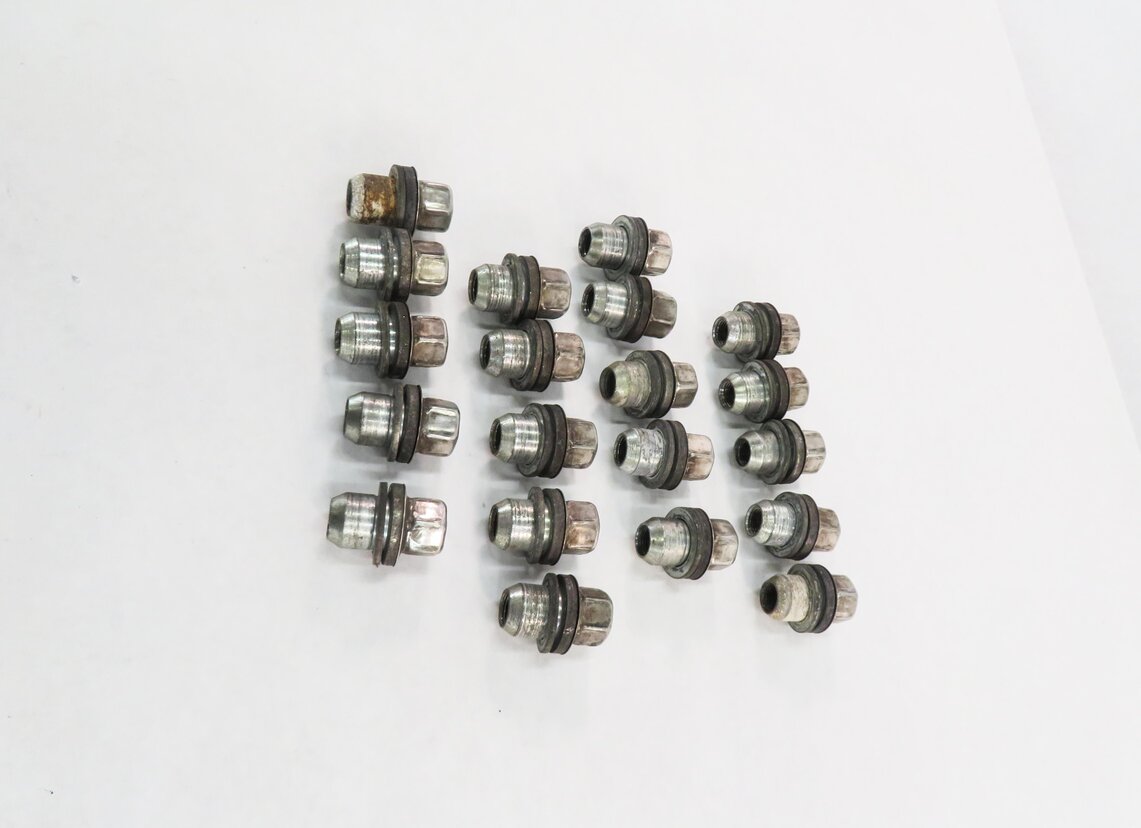 Thumbnail 4: 2005-2018 LR3 LR4 DISCOVERY / RANGE ROVER SPORT WHEEL TIRE RIM LUG NUT SET (20)