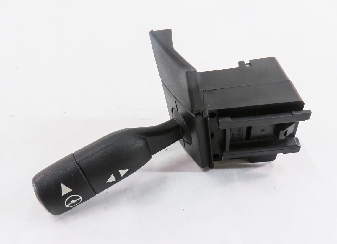2012 RANGE ROVER (L322) STEERING COLUMN ADJUSTMENT SWITCH ARM LEVER