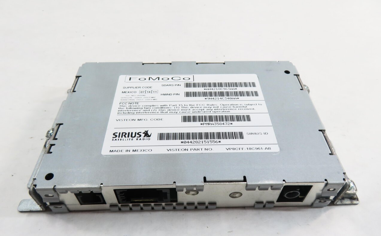 Thumbnail 2: 2007-2012 LR3 - RANGE ROVER SPORT (L320) SIRIUS SATELLITE RADIO RECEIVER MODULE