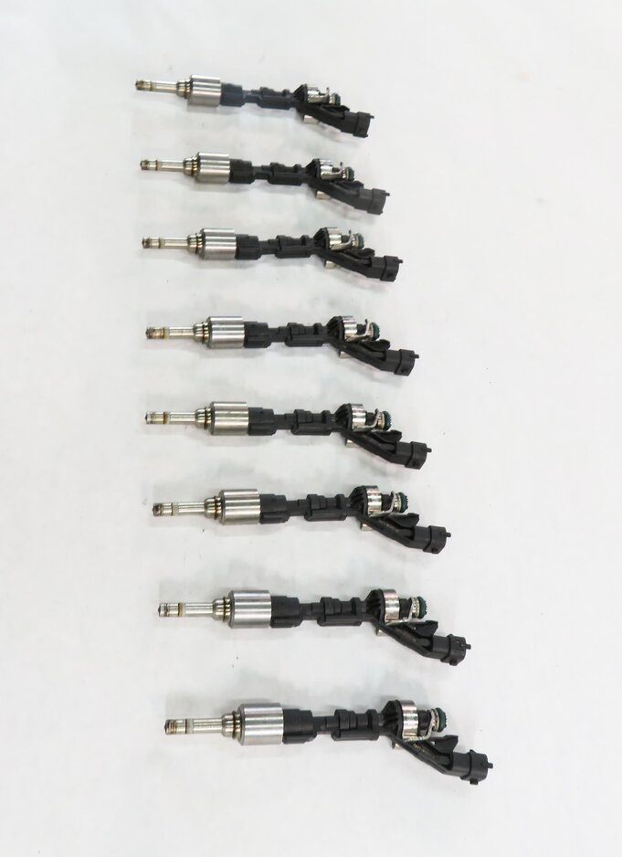Thumbnail 2: 2010-2017 RANGE ROVER SPORT (L320 L322) JAGUAR XF XJ XK - 5.0L FUEL INJECTOR SET