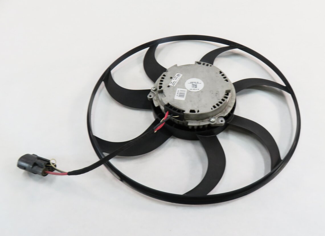 Thumbnail 3: 2010-2012 RANGE ROVER (L322) 5.0L ENGINE ELECTRIC COOLING FAN MOTOR w/ BLADE