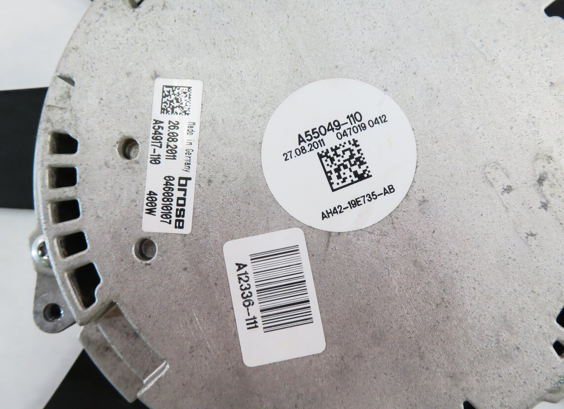 Thumbnail 4: 2010-2012 RANGE ROVER (L322) 5.0L ENGINE ELECTRIC COOLING FAN MOTOR w/ BLADE