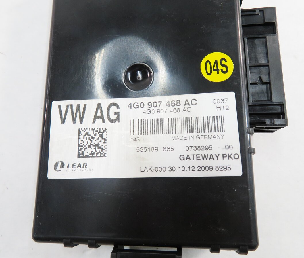 Thumbnail 7: 2013 AUDI A6 (C7) CENTRAL GATEWAY CONTROL MODULE