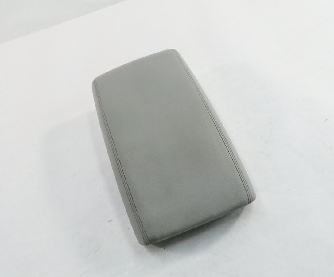 2011-2017 AUDI A6 S6 A7 S7 RS7 (C7) FRONT CENTER CONSOLE ARM REST LID (GRAY)