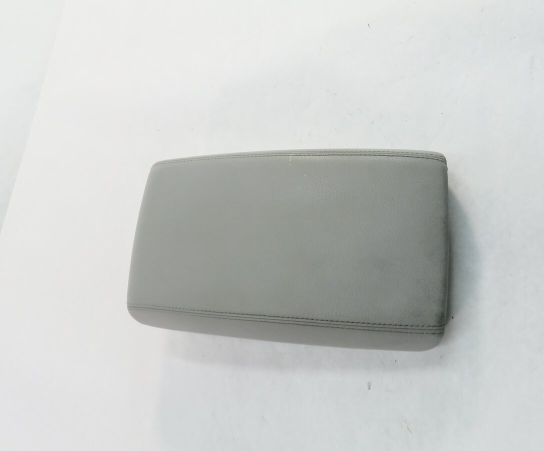 Thumbnail 3: 2011-2017 AUDI A6 S6 A7 S7 RS7 (C7) FRONT CENTER CONSOLE ARM REST LID (GRAY)