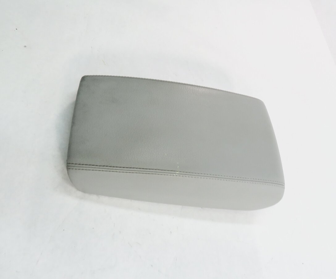 Thumbnail 4: 2011-2017 AUDI A6 S6 A7 S7 RS7 (C7) FRONT CENTER CONSOLE ARM REST LID (GRAY)