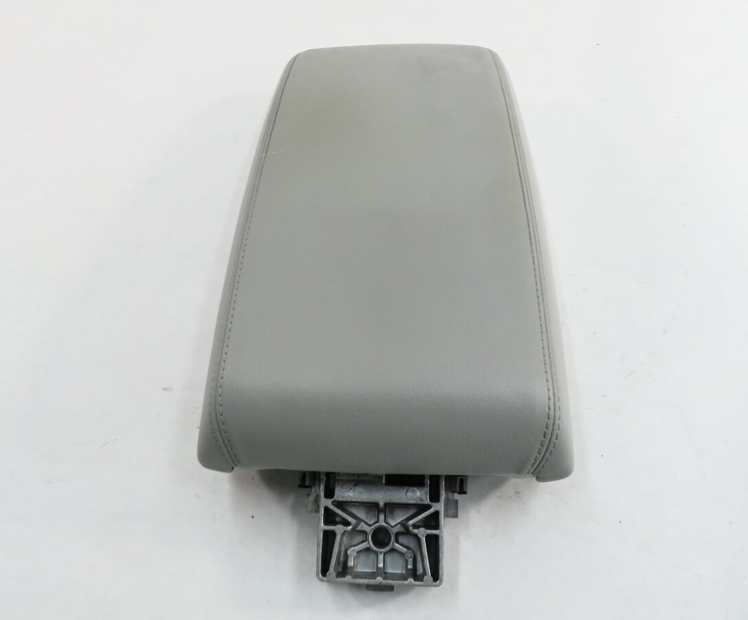 Thumbnail 5: 2011-2017 AUDI A6 S6 A7 S7 RS7 (C7) FRONT CENTER CONSOLE ARM REST LID (GRAY)