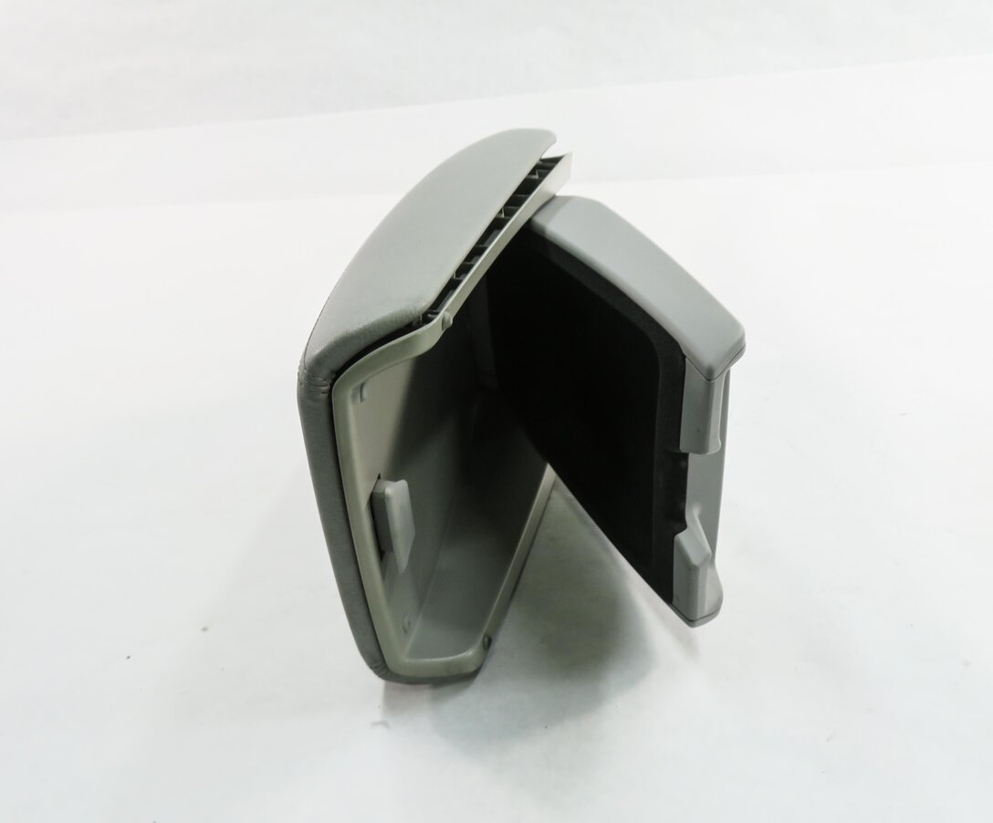 Thumbnail 6: 2011-2017 AUDI A6 S6 A7 S7 RS7 (C7) FRONT CENTER CONSOLE ARM REST LID (GRAY)