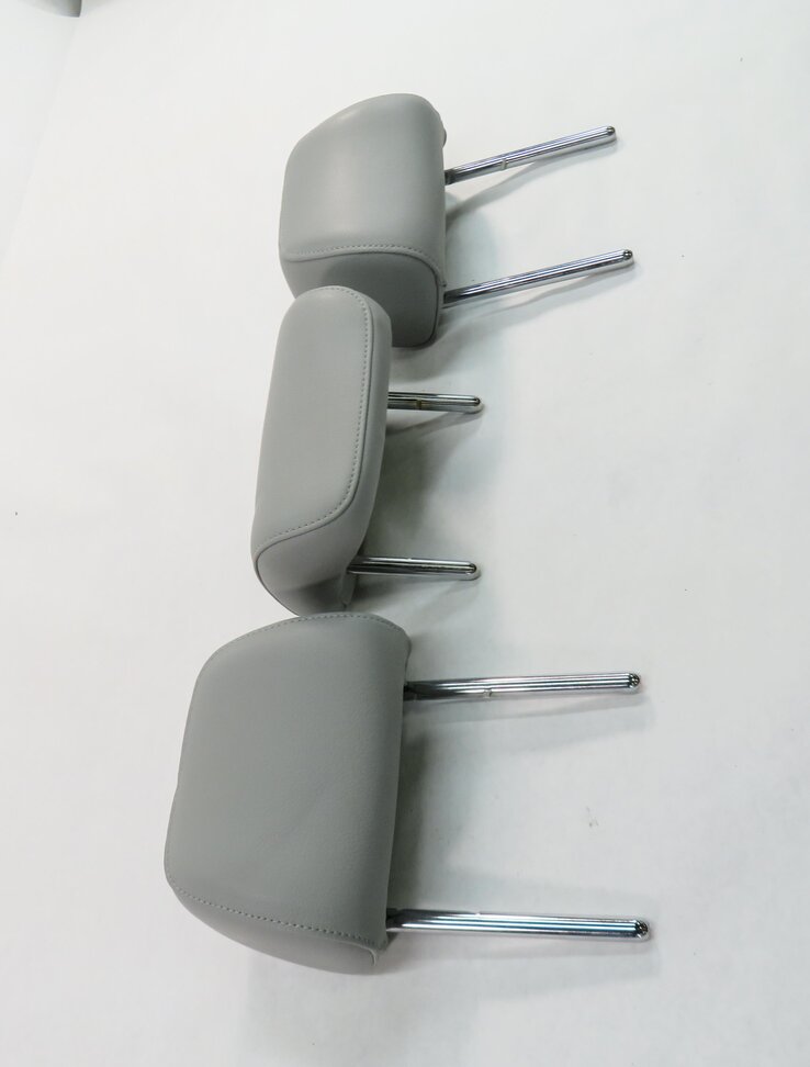 Thumbnail 4: 2013 AUDI A6 (C7) REAR SEAT HEADREST SET-3 (TITANIUM GRAY)