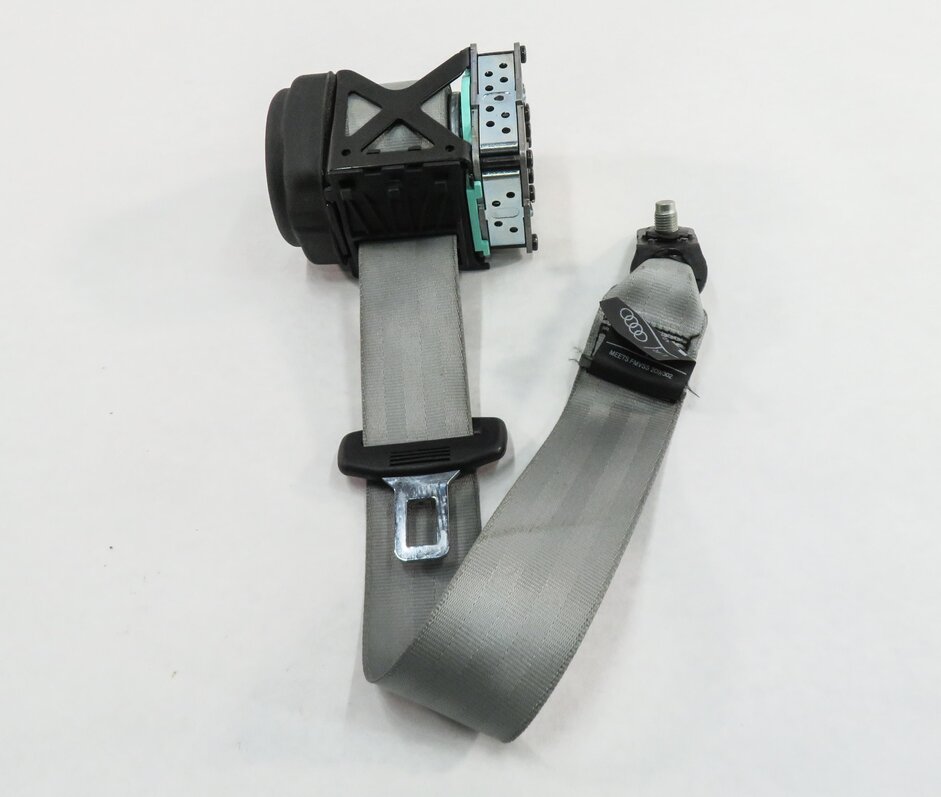 Thumbnail 2: 2013 AUDI A6 (C7) REAR SEAT - LEFT SEATBELT RETRACTOR (GRAY)