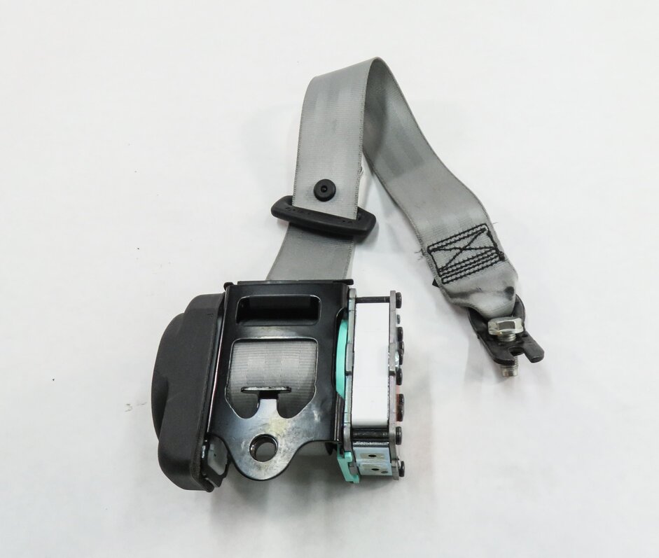 Thumbnail 5: 2013 AUDI A6 (C7) REAR SEAT - LEFT SEATBELT RETRACTOR (GRAY)