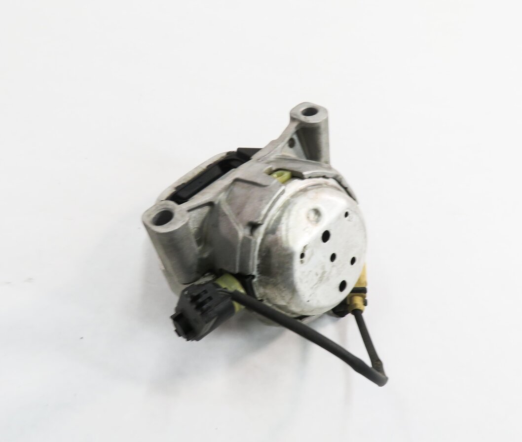 Thumbnail 5: 2013 AUDI A6 (C7) 3.0L CTUA SUPERCHARGED - LEFT ENGINE MOTOR MOUNT BRACKET