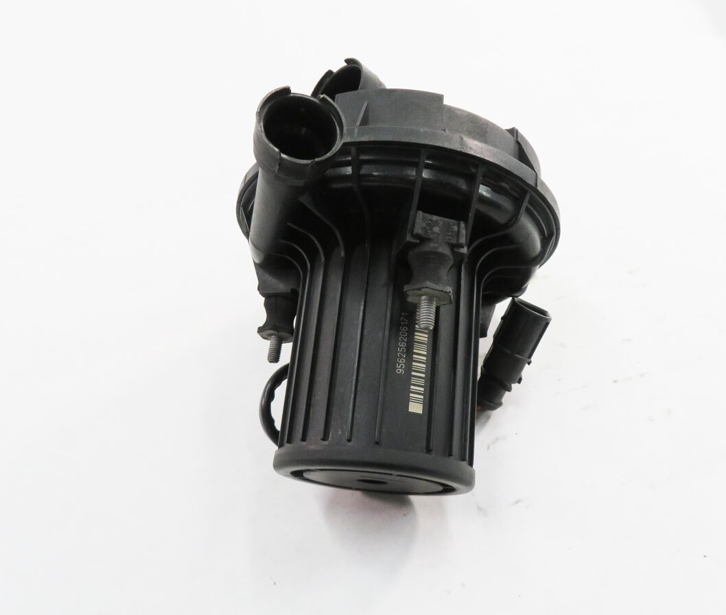 Thumbnail 5: 2013 AUDI A6 (C7) 3.0L CTUA SUPERCHARGED ENGINE - SECONDARY AIR INJECTION PUMP