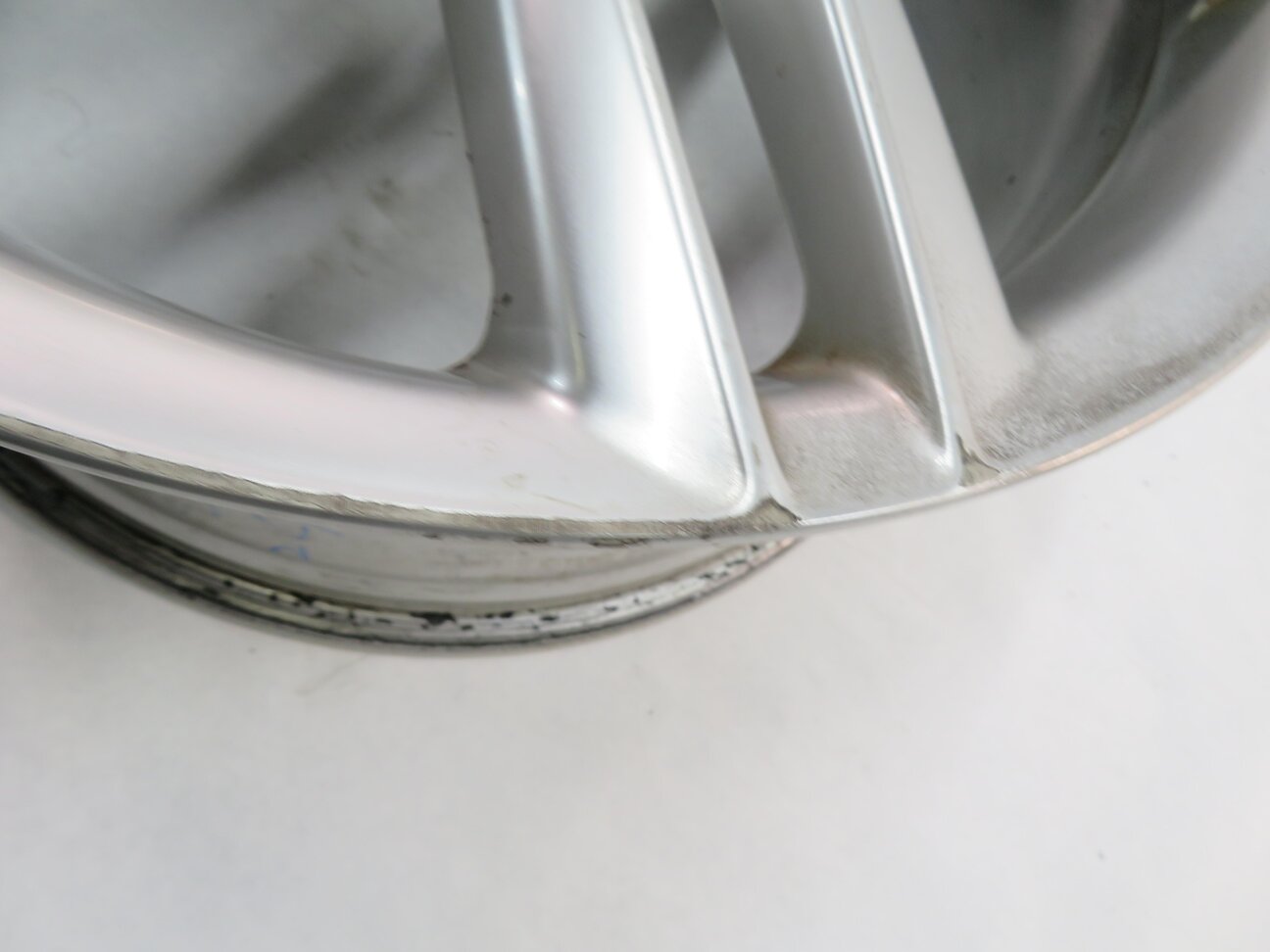Thumbnail 8: 2012-2015 AUDI A6 (C7) 18x8 - 5 DOUBLE SPOKE ALUMINUM ALLOY WHEEL RIM