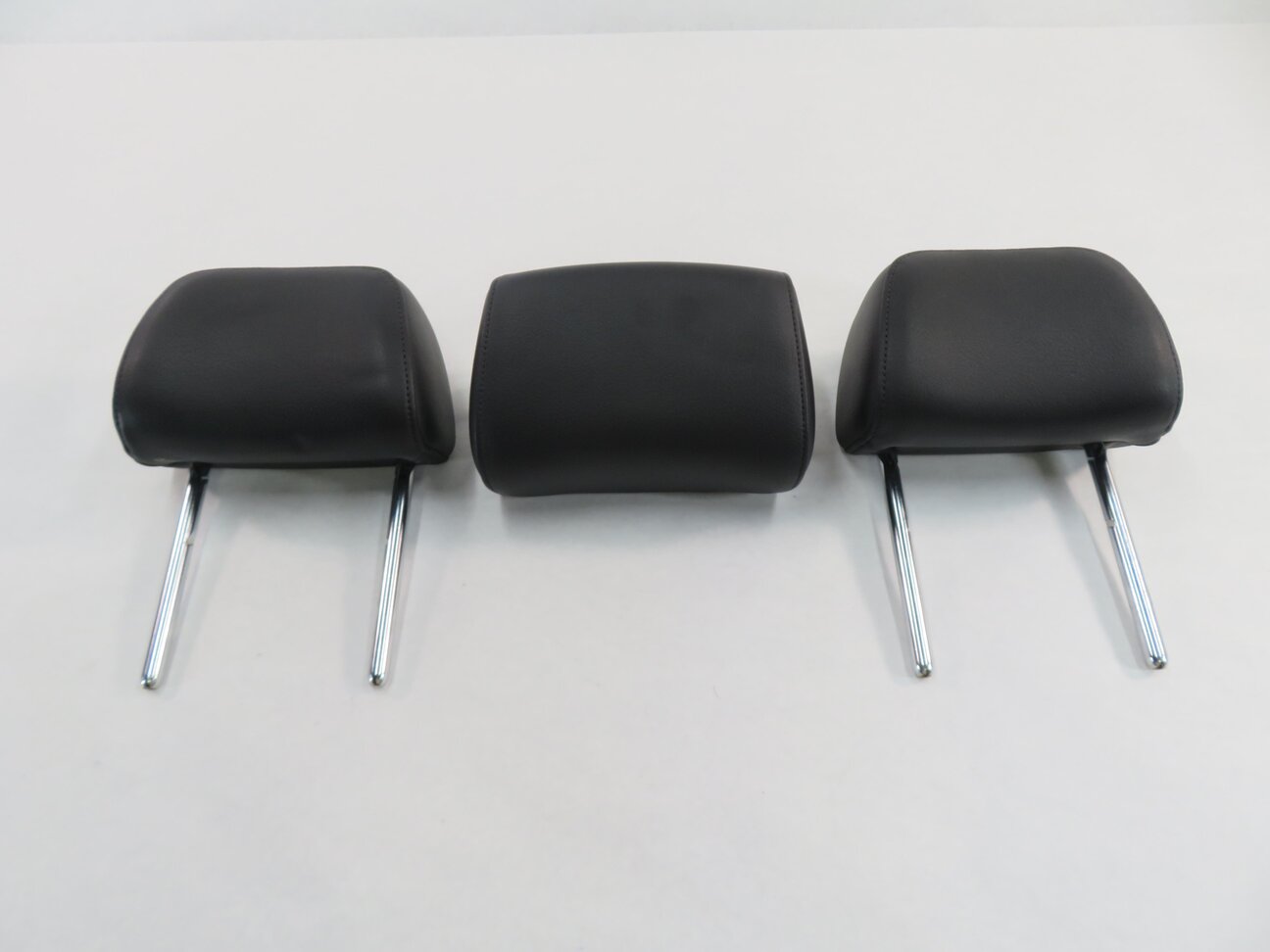 2012 AUDI A6 (C7) REAR - LEFT / CENTER / RIGHT - HEADREST SET (BLACK LEATHER)