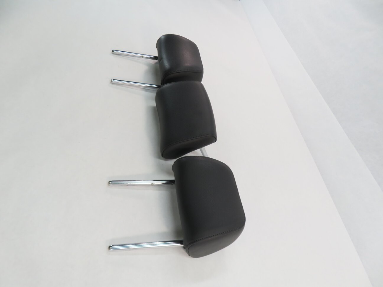 Thumbnail 2: 2012 AUDI A6 (C7) REAR - LEFT / CENTER / RIGHT - HEADREST SET (BLACK LEATHER)
