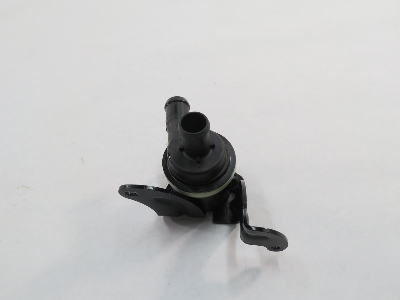 Thumbnail 5: 2012 AUDI A6 (C7) 2.0L CAEB TURBO ENGINE - SECONDARY AUX AUXILIARY WATER PUMP