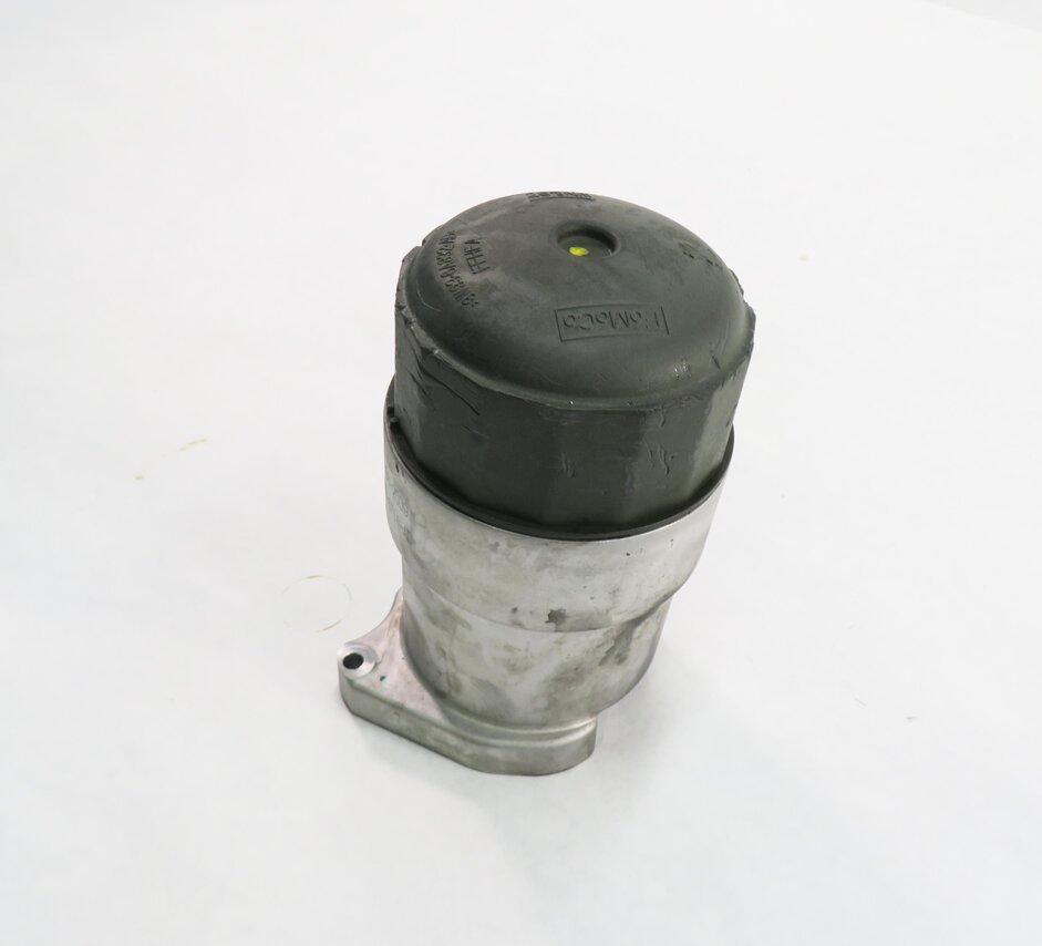 Thumbnail 1: 2010 RANGE ROVER SPORT (L320) 5.0L AJ133 V8 ENGINE - OIL FILTER HOUSING