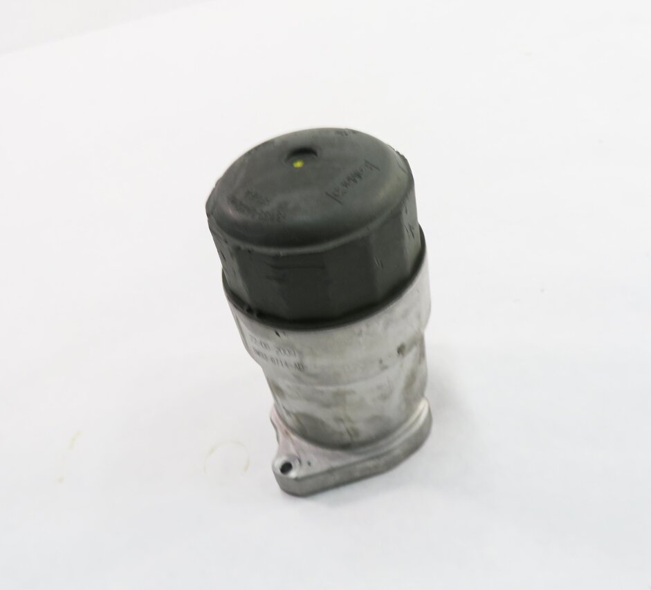 Thumbnail 2: 2010 RANGE ROVER SPORT (L320) 5.0L AJ133 V8 ENGINE - OIL FILTER HOUSING