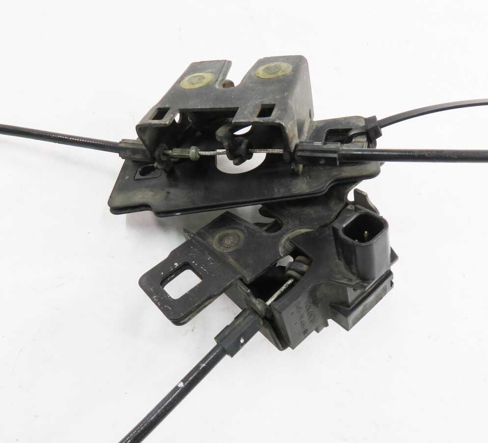 Thumbnail 5: 2010 RANGE ROVER SPORT (L320) FRONT LEFT & RIGHT LOWER HOOD LATCH SET-2