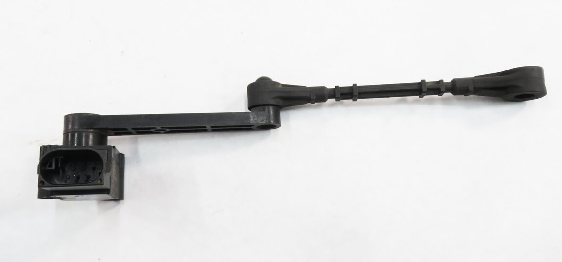 Thumbnail 5: 2010 RANGE ROVER SPORT (L320) RIGHT REAR SUSPENSION HEIGHT LEVEL SENSOR