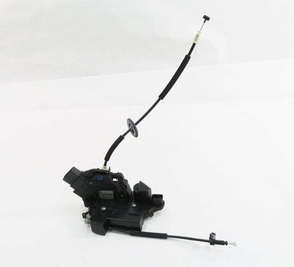 Thumbnail 2: 2010-2019 EVOQUE LR4 / RANGE ROVER SPORT (L320) LEFT FRONT PASSIVE DOOR LATCH