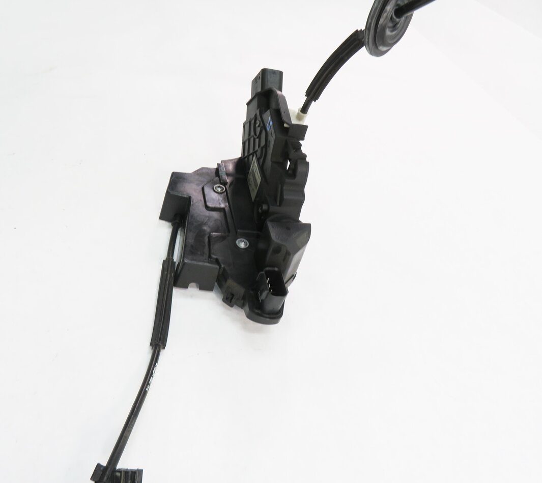 Thumbnail 3: 2010-2019 EVOQUE LR4 / RANGE ROVER SPORT (L320) LEFT FRONT PASSIVE DOOR LATCH