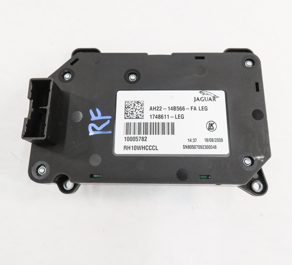 Thumbnail 6: 2010 RANGE ROVER SPORT (L320) RIGHT FRONT PASSENGER SEAT ADJUSTMENT SWITCH